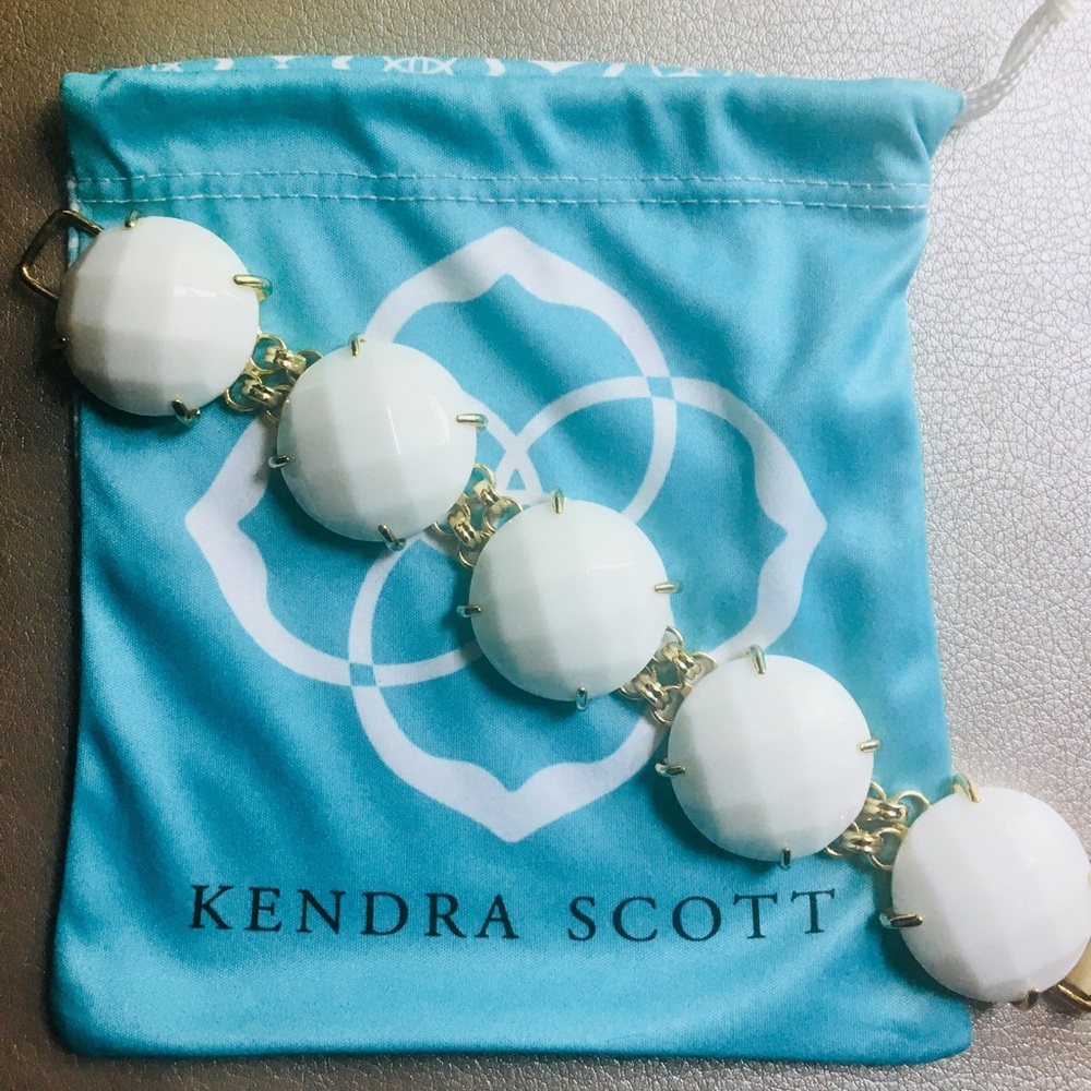 Kendra Scott Cassie white bracelet